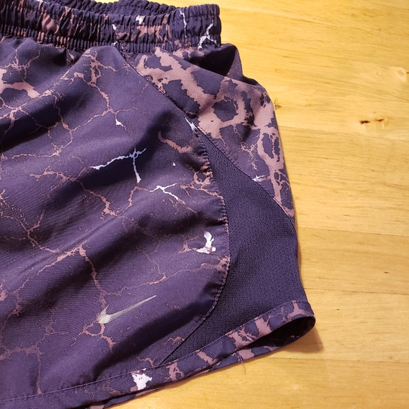 Nike Running Shorts - Picture 3 of 10